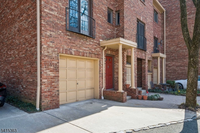 17 Mews Lane South Orange Village NJ 07079