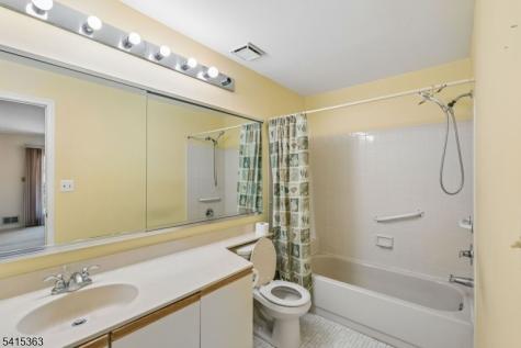 17 Mews Lane South Orange Village NJ 07079
