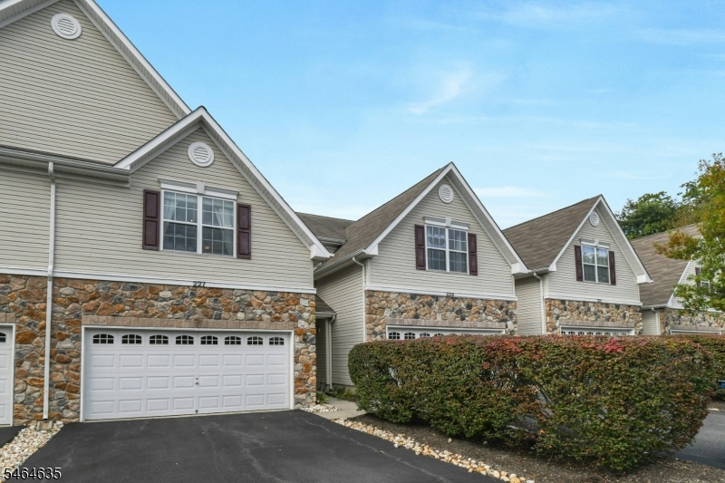 227 Concord Place Hopewell NJ 08534