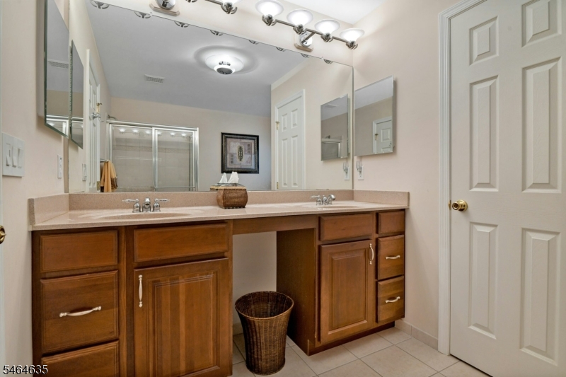 227 Concord Place Hopewell NJ 08534
