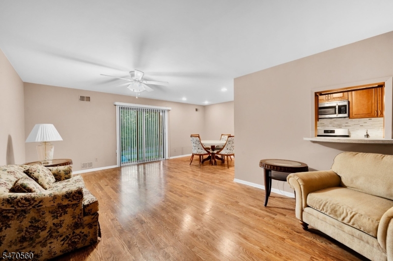 825 Riverside Avenue Lyndhurst NJ 07071