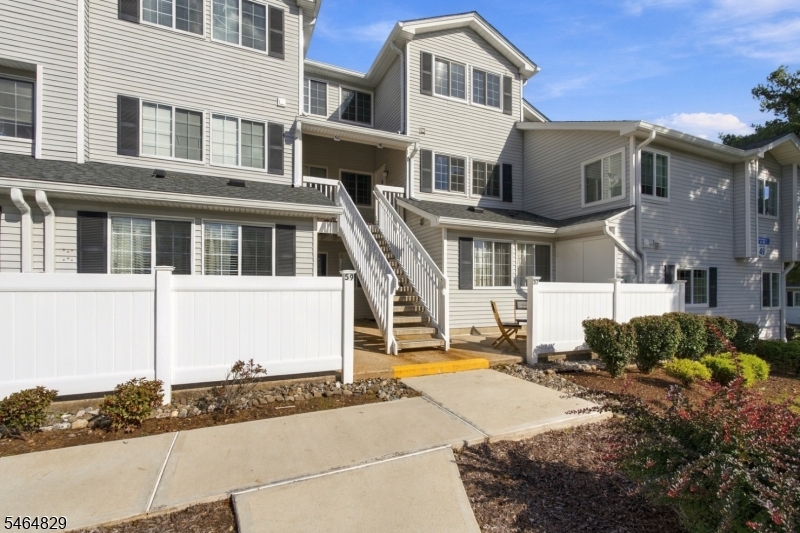 58 Cheswich Court Bedminster NJ 07921