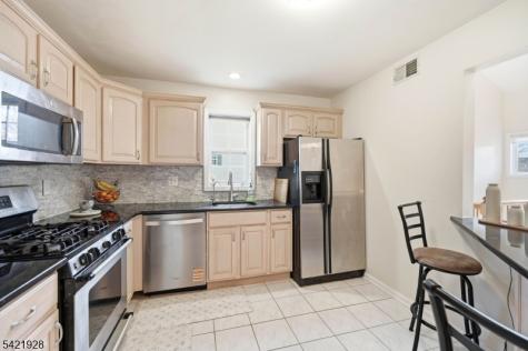 123 Barclay Drive Nutley NJ 07110