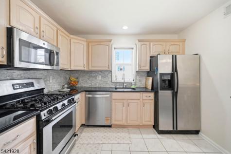 123 Barclay Drive Nutley NJ 07110