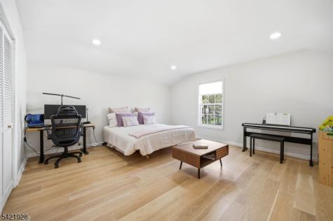 123 Barclay Drive Nutley NJ 07110