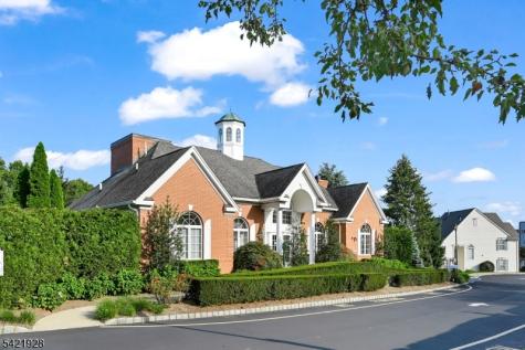 123 Barclay Drive Nutley NJ 07110