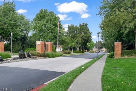 123 Barclay Drive Nutley NJ 07110
