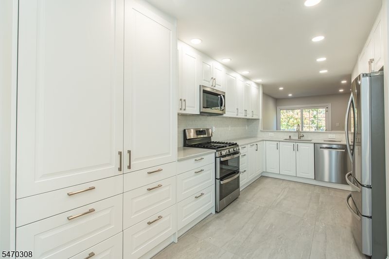 87 Woodmont Drive Randolph NJ 07869