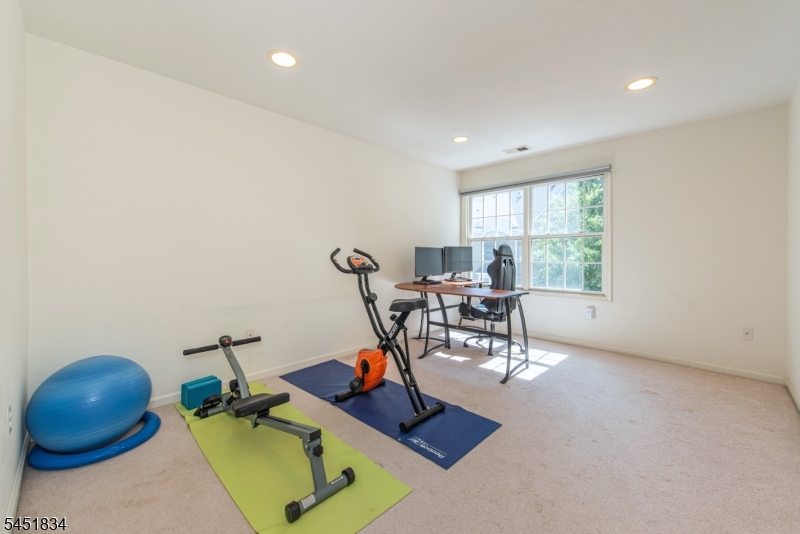 121 Turlington Court Livingston NJ 07039