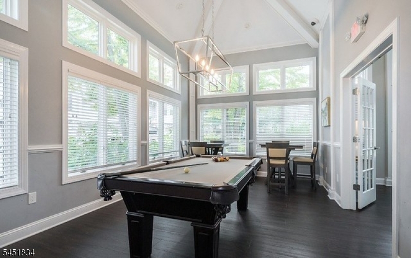 121 Turlington Court Livingston NJ 07039