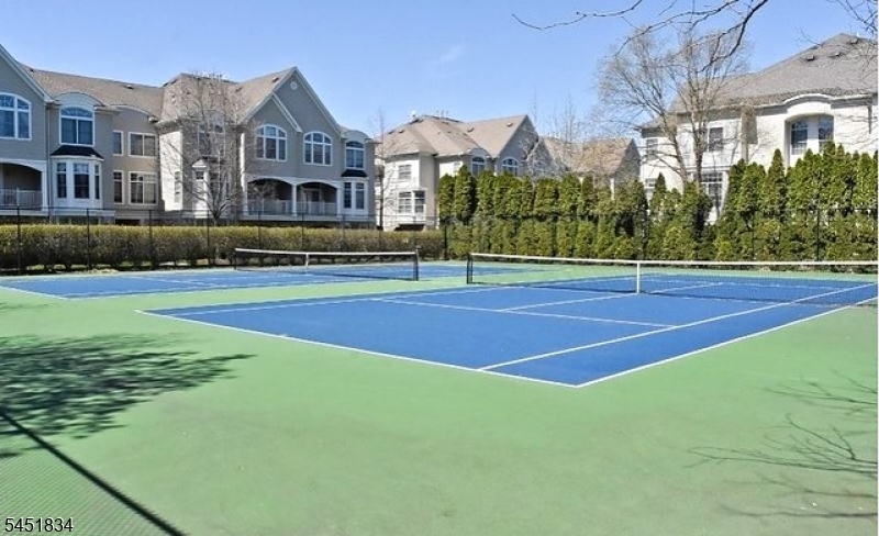 121 Turlington Court Livingston NJ 07039
