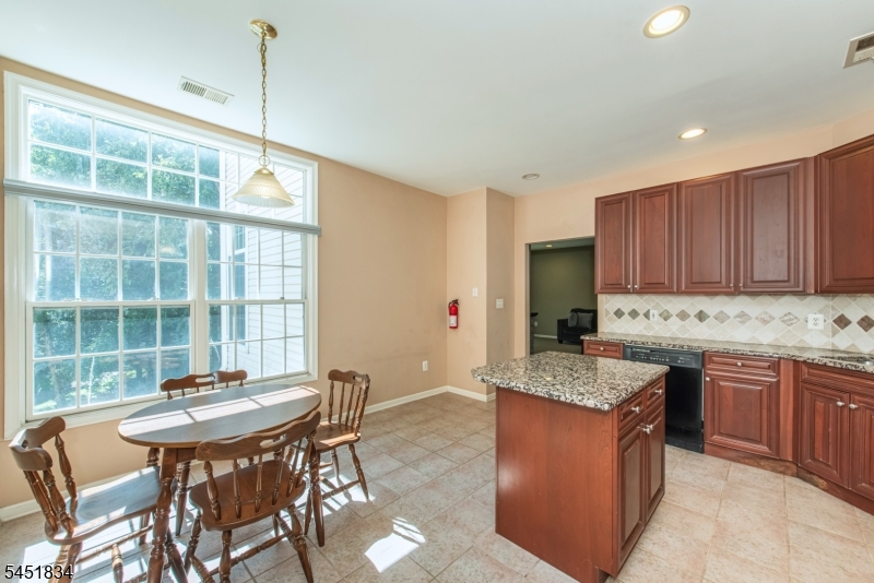 121 Turlington Court Livingston NJ 07039