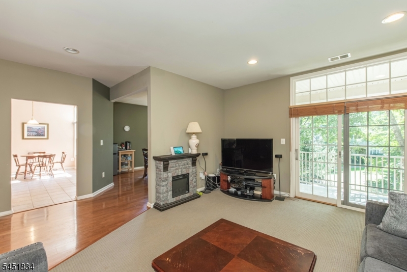 121 Turlington Court Livingston NJ 07039