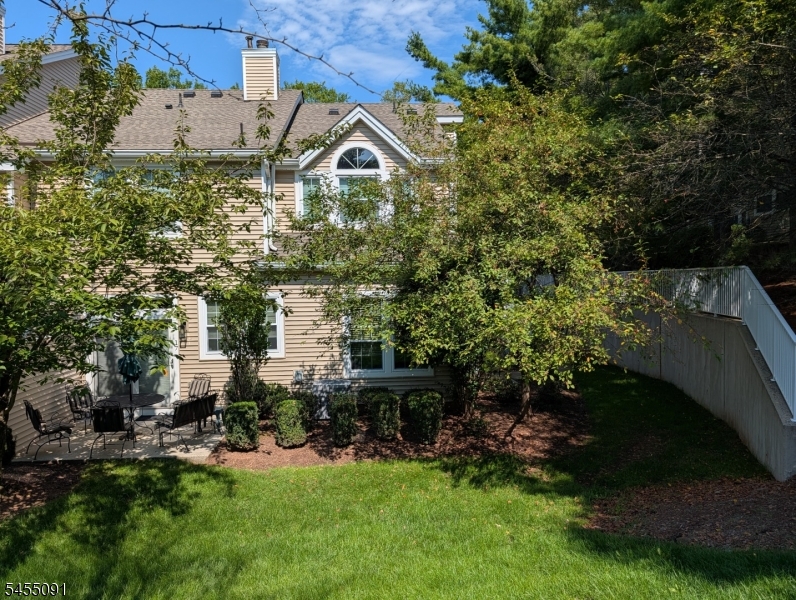 17 Quail Brook Court Bedminster NJ 07921