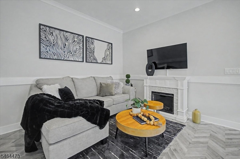 17 Aspen Drive Cedar Grove NJ 07009