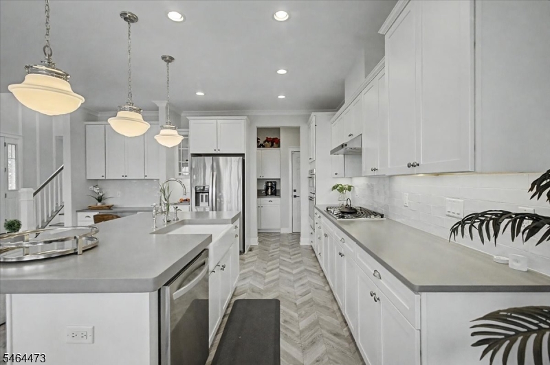 17 Aspen Drive Cedar Grove NJ 07009