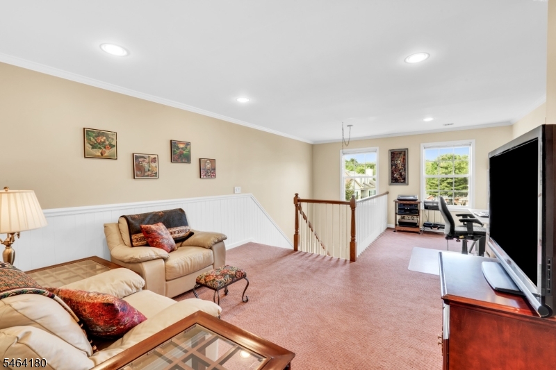 24 Gate House Court Morris NJ 07960