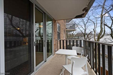 530 Valley Road - 3l Montclair NJ 07043