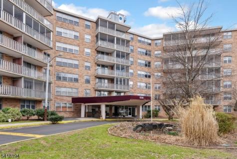 530 Valley Road - 3l Montclair NJ 07043
