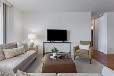 530 Valley Road - 3l Montclair NJ 07043