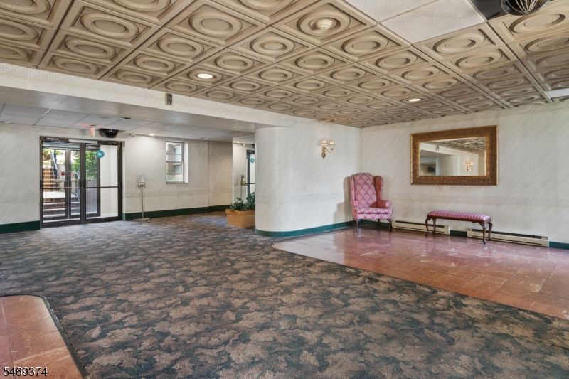 19 Lyons Avenue Newark NJ 07112