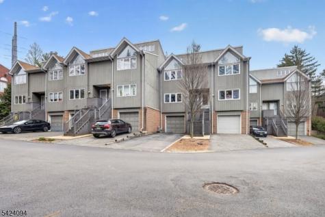 154 Marion Drive West Orange NJ 07052