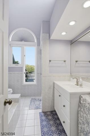 154 Marion Drive West Orange NJ 07052
