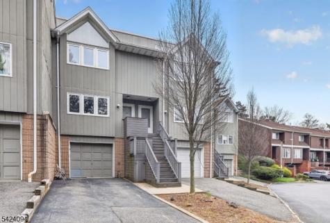 154 Marion Drive West Orange NJ 07052