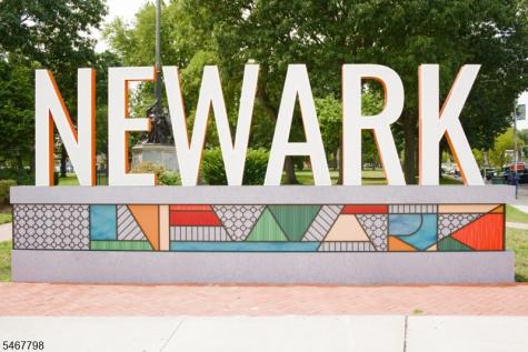 21 Lincoln Park Newark NJ 07102
