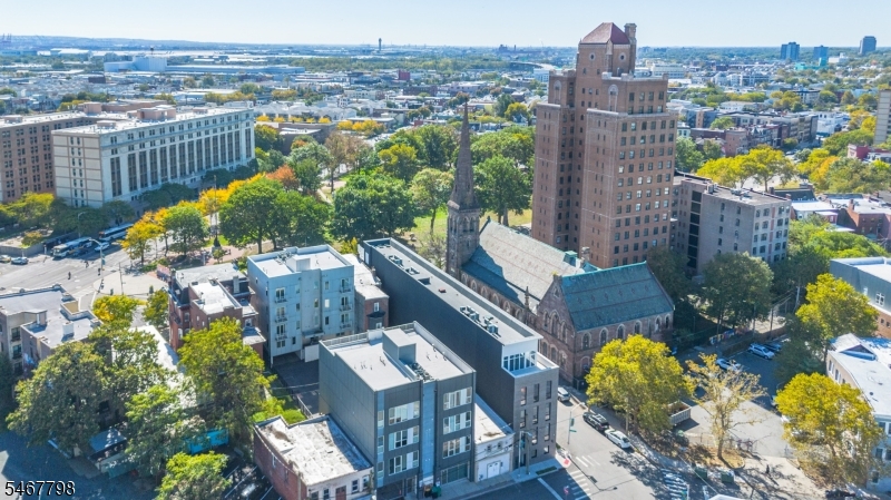 21 Lincoln Park Newark NJ 07102