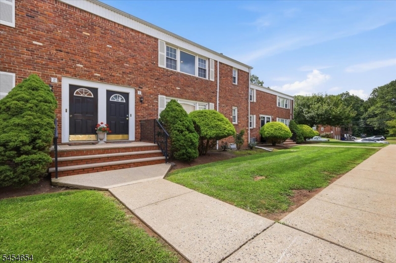 14 Dartmouth Avenue Bridgewater NJ 08807