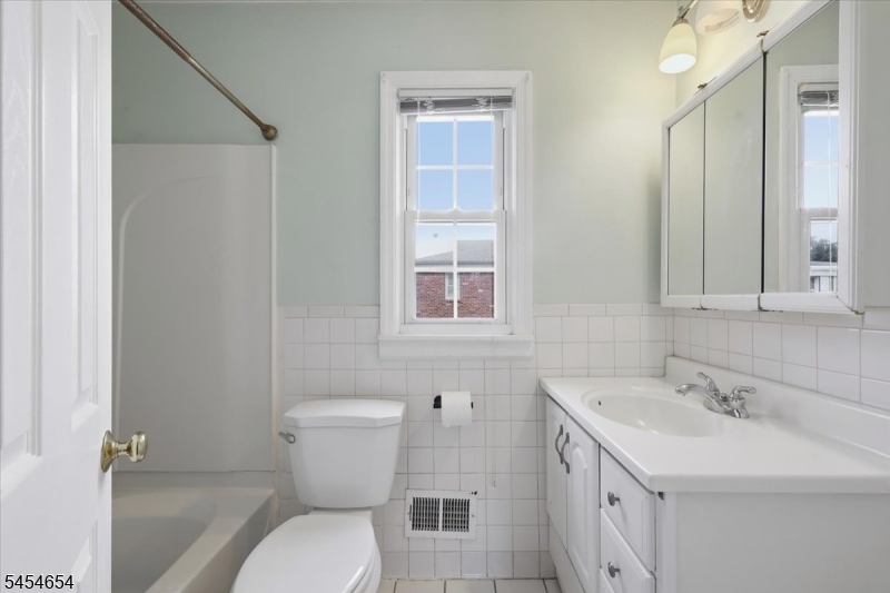 14 Dartmouth Avenue Bridgewater NJ 08807