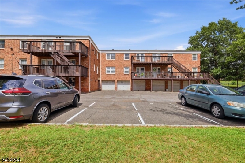 14 Dartmouth Avenue Bridgewater NJ 08807