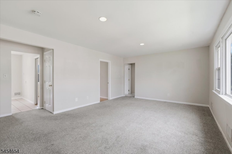 14 Dartmouth Avenue Bridgewater NJ 08807