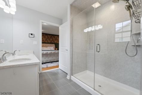 41 Harvey Court Clark NJ 07066