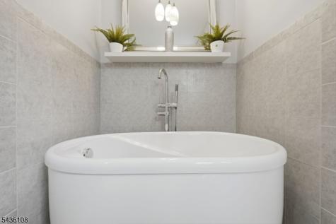 41 Harvey Court Clark NJ 07066