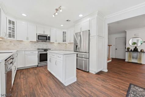 41 Harvey Court Clark NJ 07066