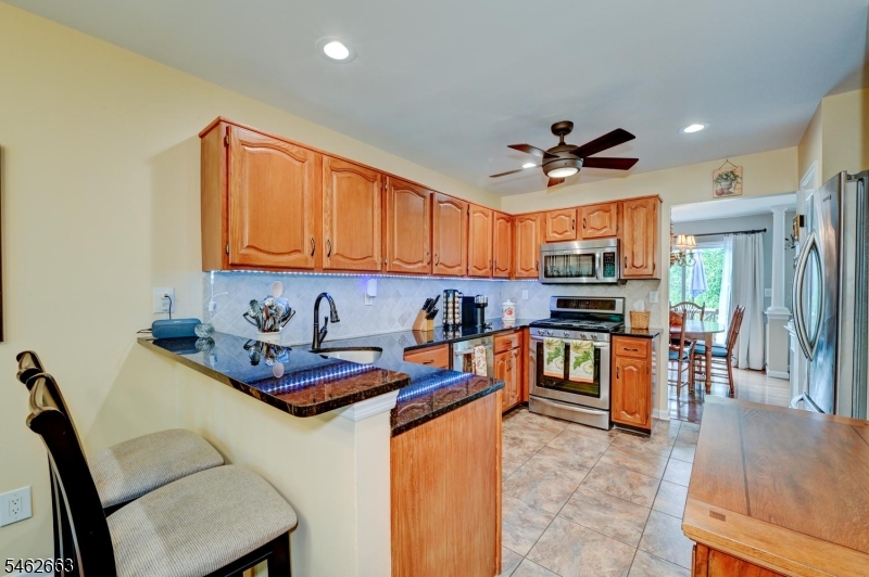 275 Morning Glory Court Readington NJ 08889