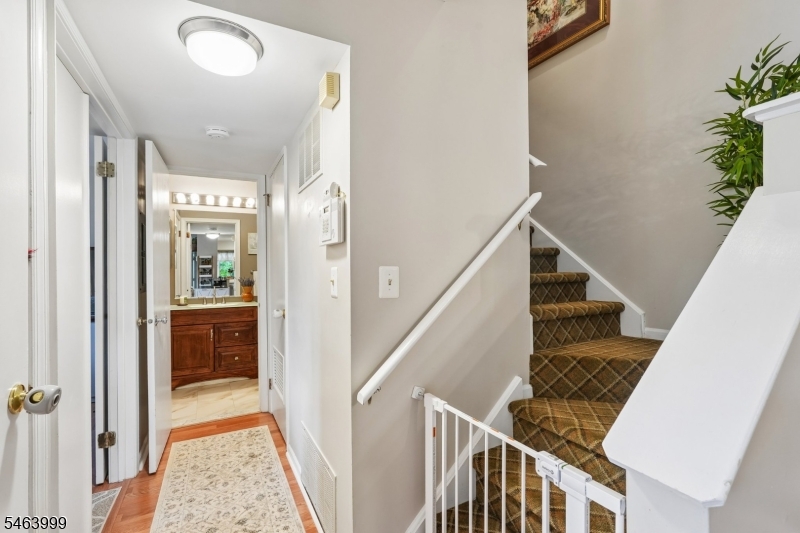 11 Stevens Court Bedminster NJ 07921