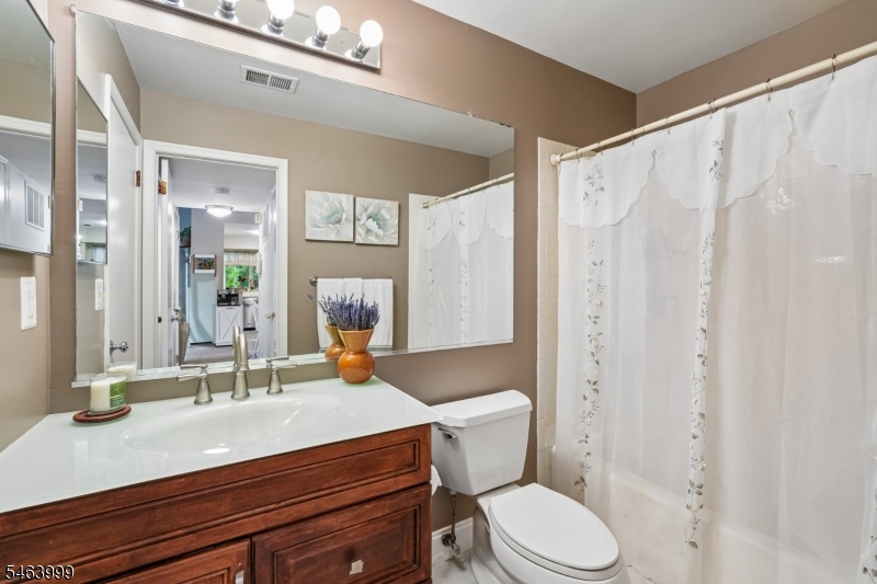 11 Stevens Court Bedminster NJ 07921