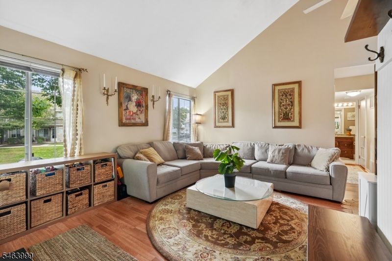 11 Stevens Court Bedminster NJ 07921