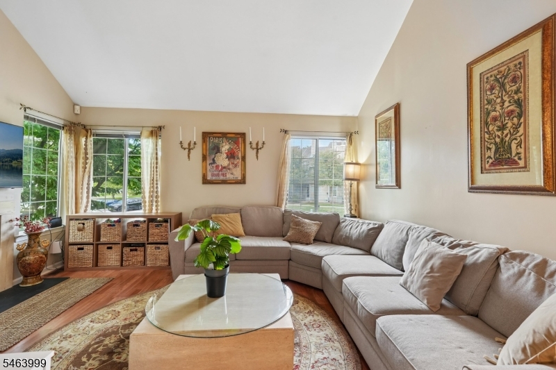 11 Stevens Court Bedminster NJ 07921