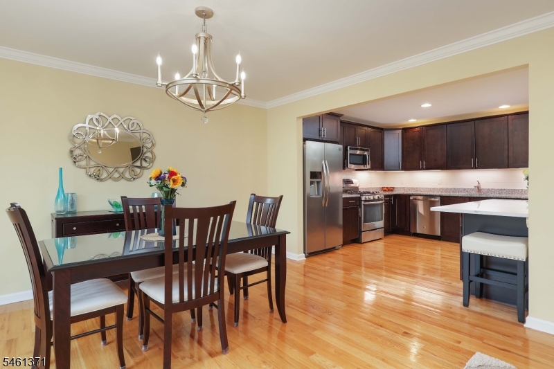 6 Harvey Court Clark NJ 07066