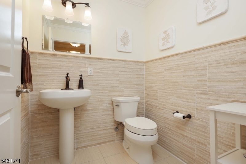 6 Harvey Court Clark NJ 07066