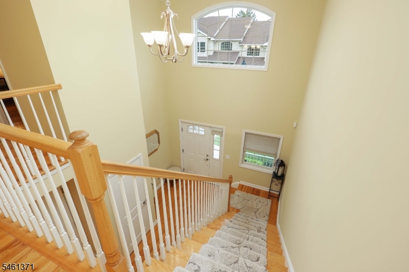 6 Harvey Court Clark NJ 07066