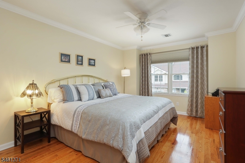6 Harvey Court Clark NJ 07066
