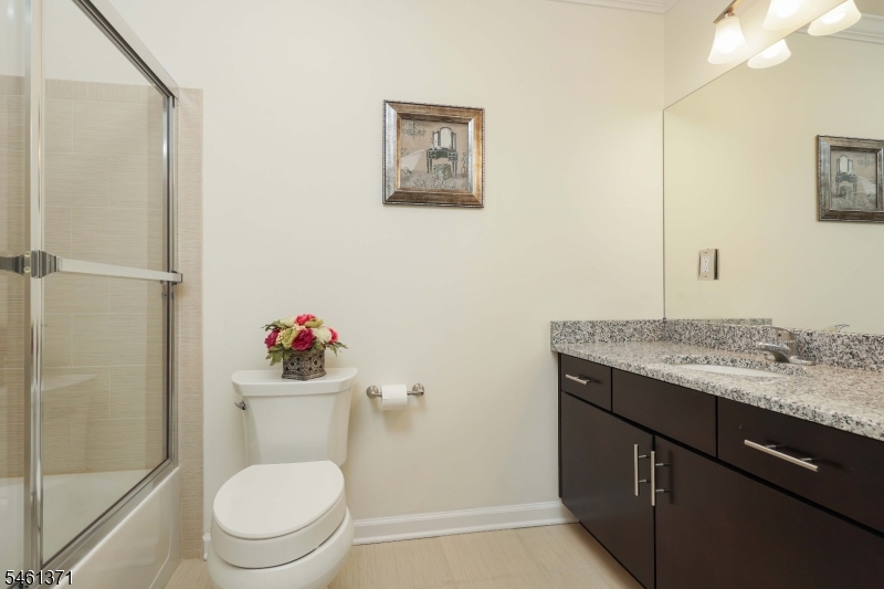 6 Harvey Court Clark NJ 07066