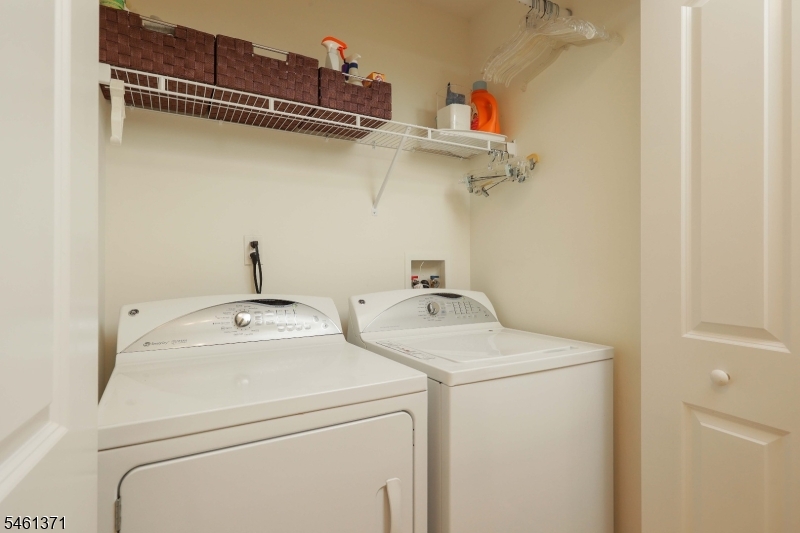6 Harvey Court Clark NJ 07066
