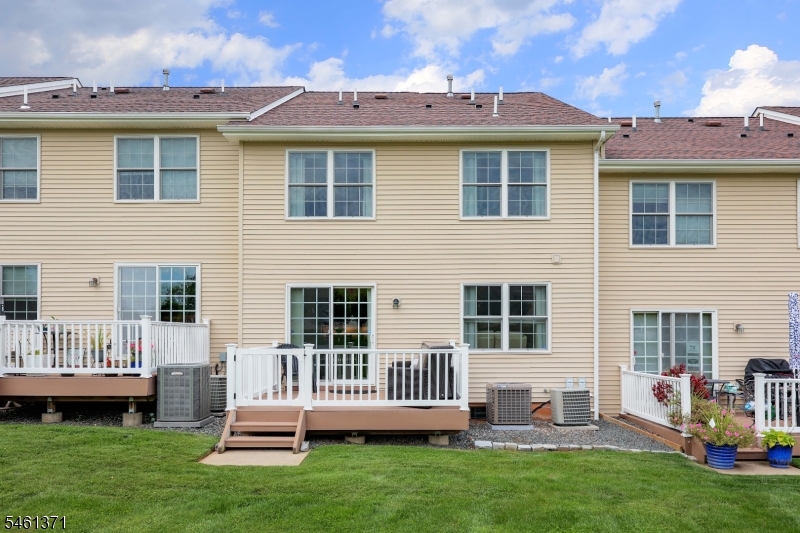 6 Harvey Court Clark NJ 07066