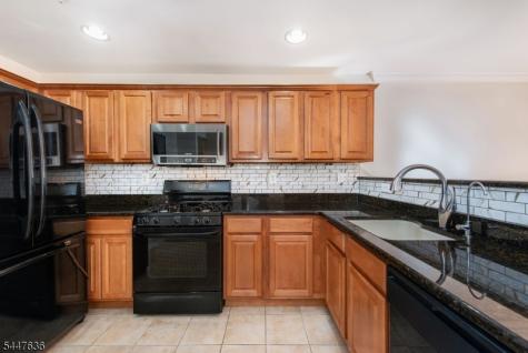 146 Summit Ridge Pompton Lakes NJ 07442